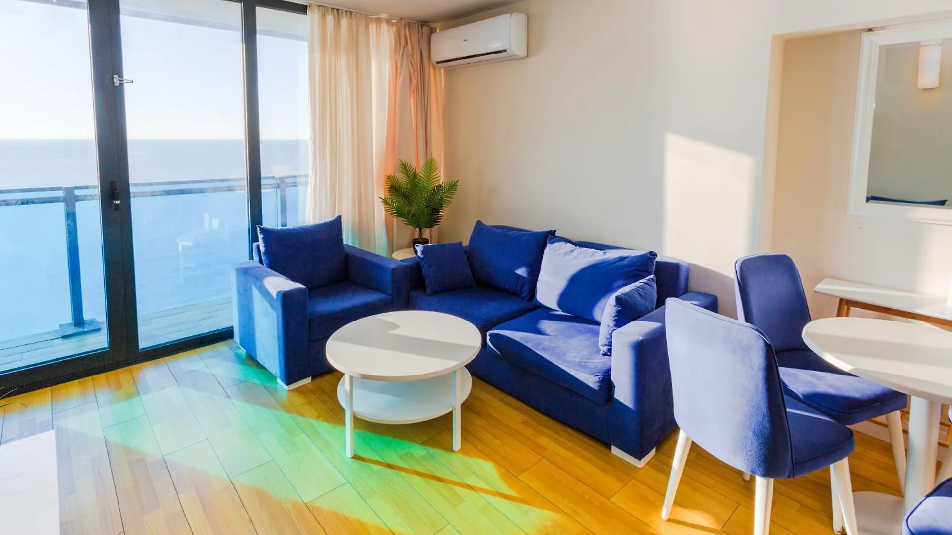 Downtown Centre In Batumi Aparthotel Orbi City 5*,  Georgia