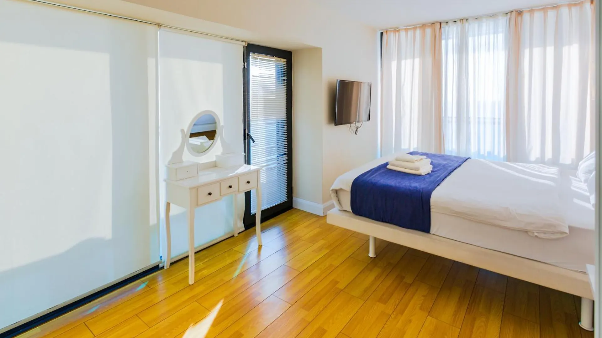 Hotel Downtown Centre In Batumi Aparthotel Orbi City
