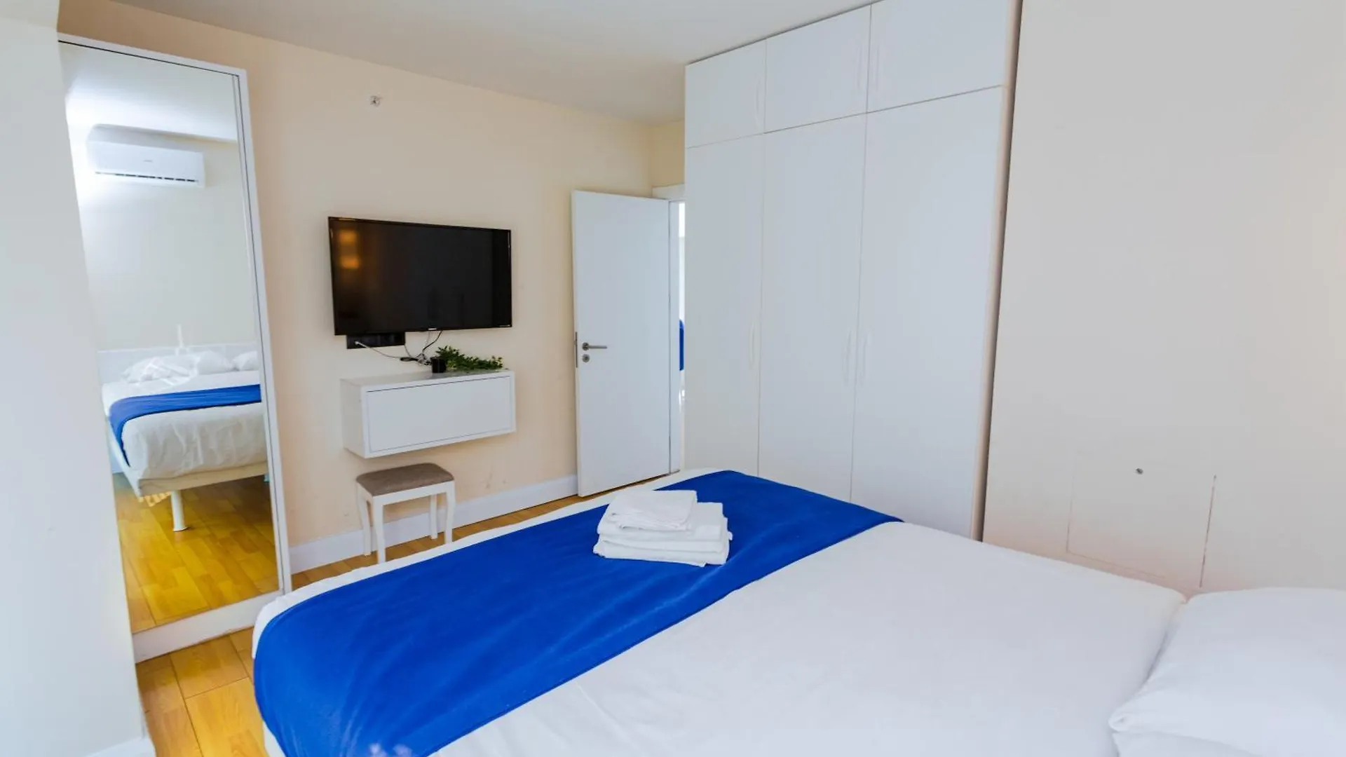 Downtown Centre In Batumi Aparthotel Orbi City 5*,
