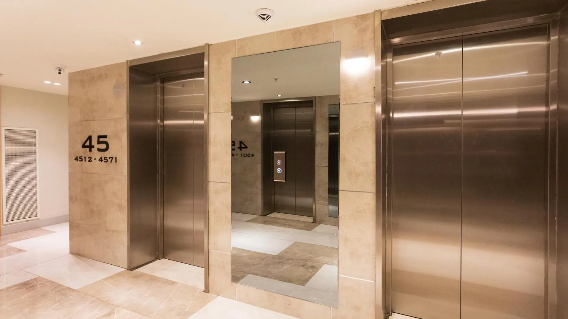 Hotel Downtown Centre In Batumi Aparthotel Orbi City